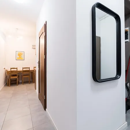 Wschod Homely By Bookinghost Appartement *