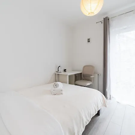 Wschod Homely By Bookinghost * Poznan
