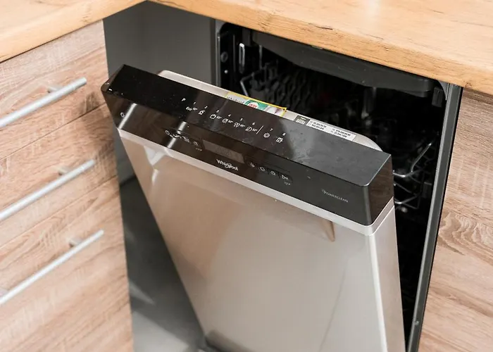 Wschod Homely By Bookinghost *